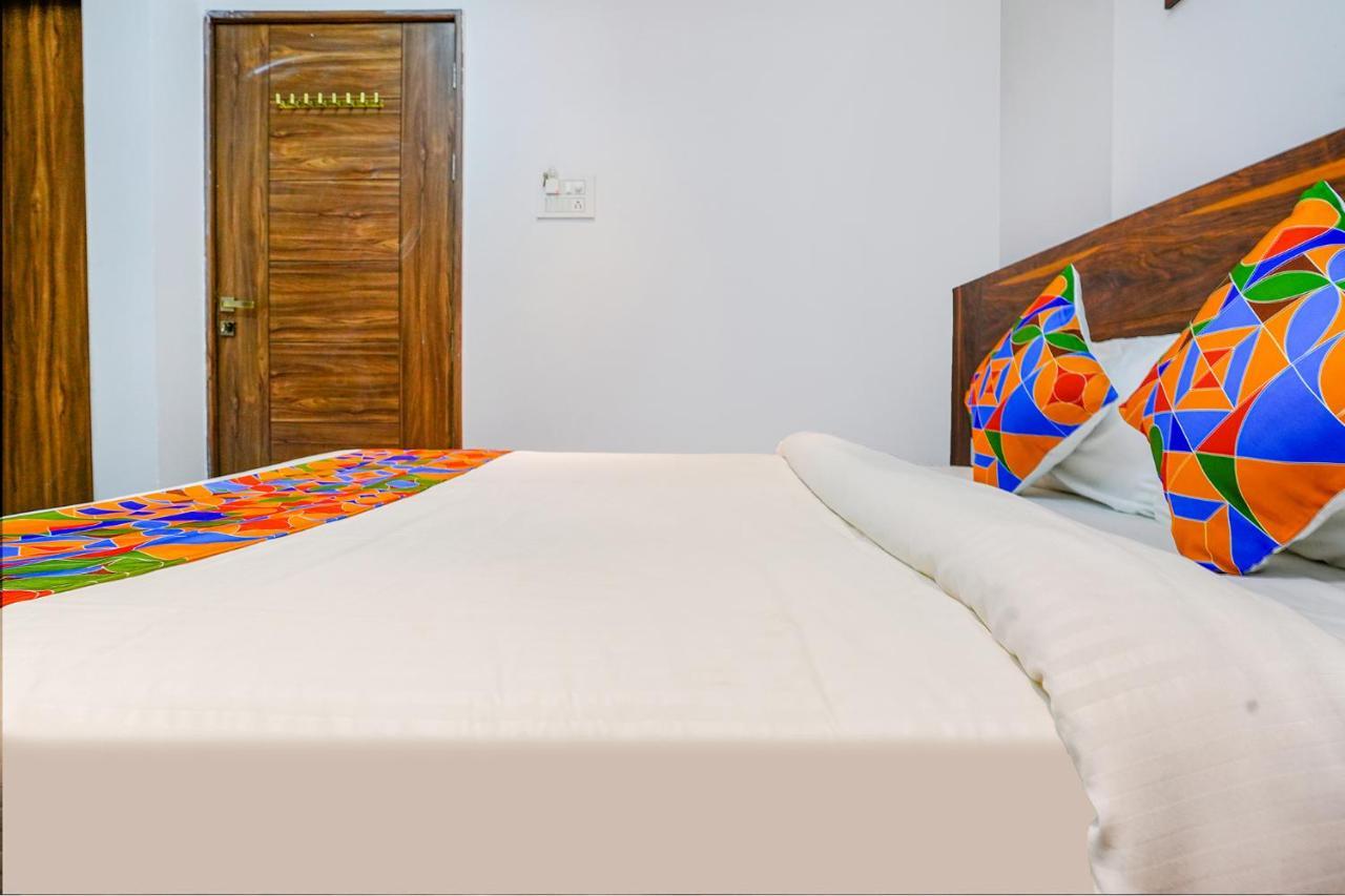 Fabhotel Crystal Inn - Nr Suvarndeep Chowk Pimpri-Chinchwad Экстерьер фото