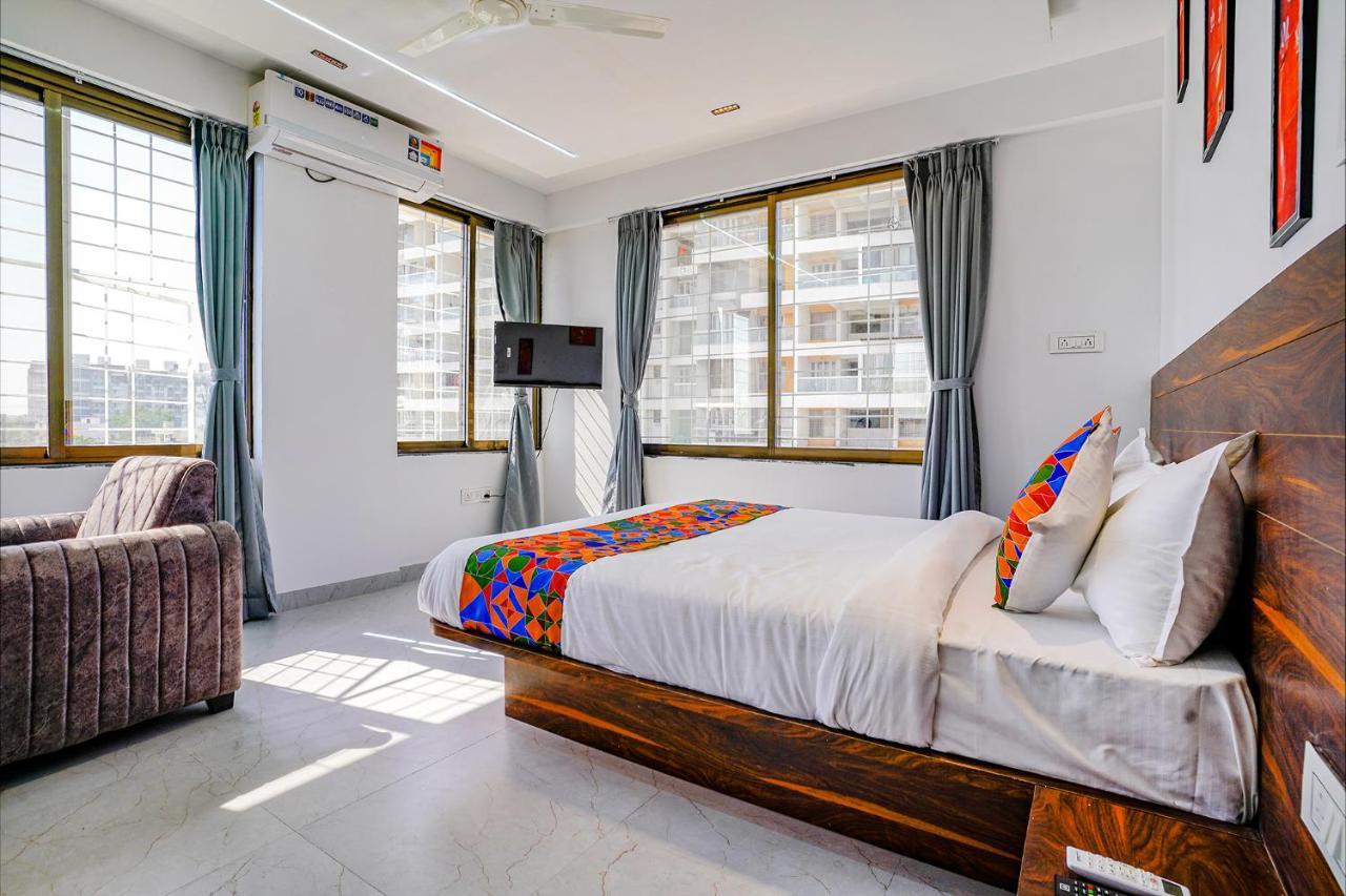 Fabhotel Crystal Inn - Nr Suvarndeep Chowk Pimpri-Chinchwad Экстерьер фото